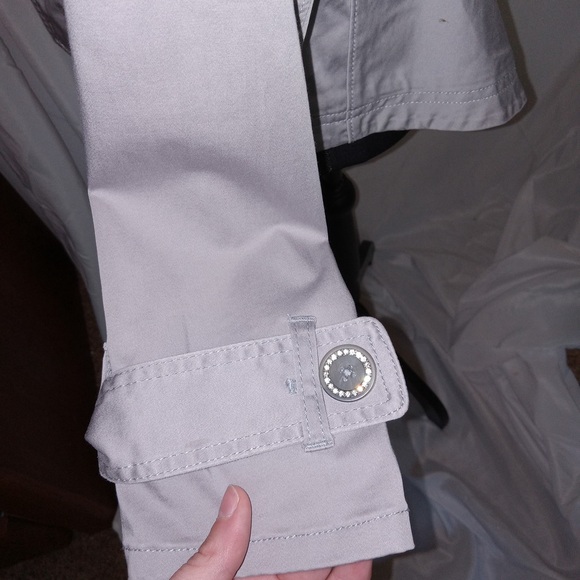 NWT White House Black Market Casual Short Chrome Color Trench Jacket Size 00 - Picture 8 of 16